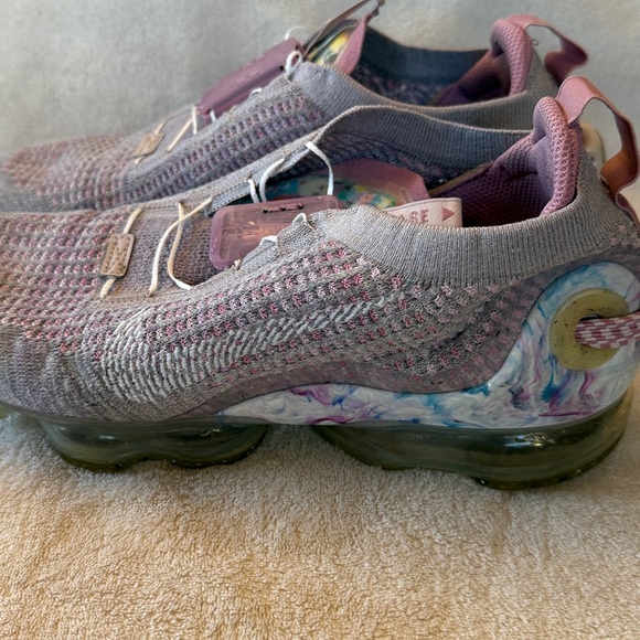 Nike vapormax sneakers sz 10 - Picture 1 of 9